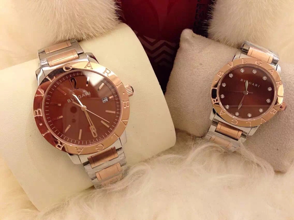 ブルガリ時計正面デザイン